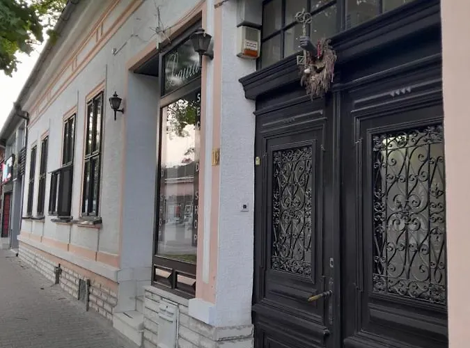 فيلة Srem روما