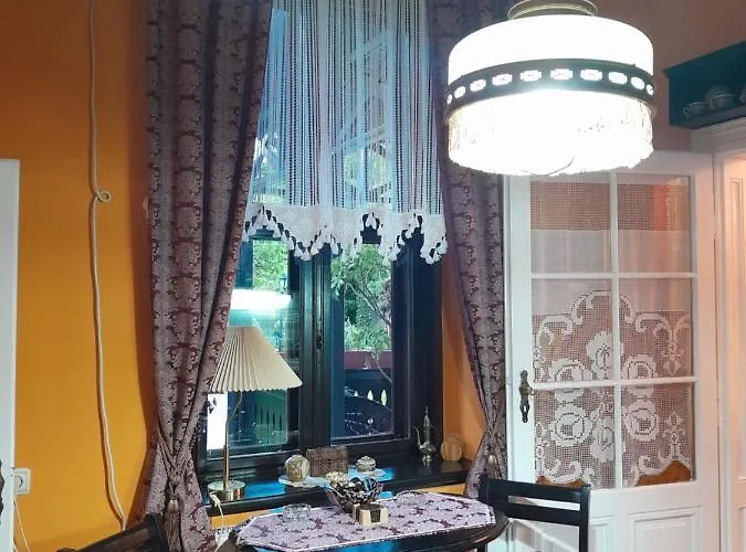 Srem فيلة روما